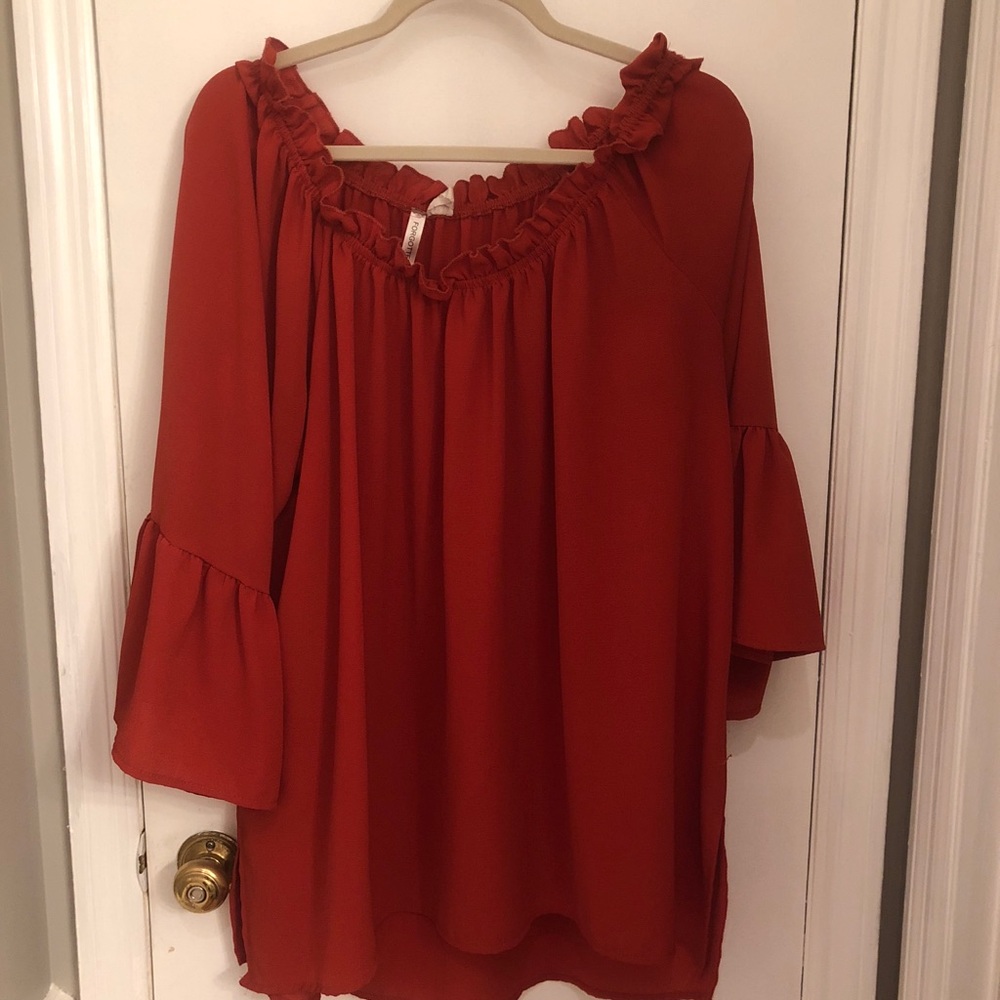 XXL red bell sleeve flare top